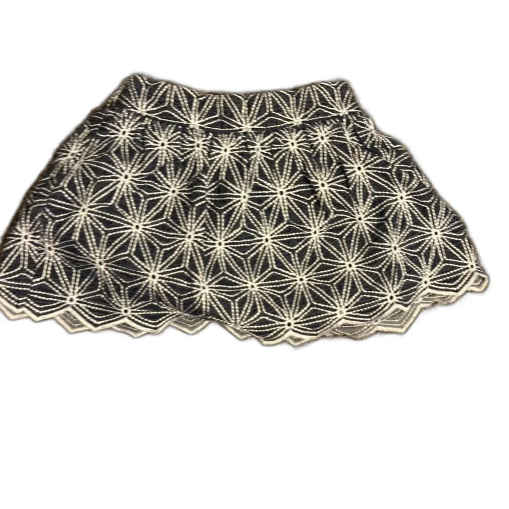Osh'Kosh kids 3T Star Geometric skirt